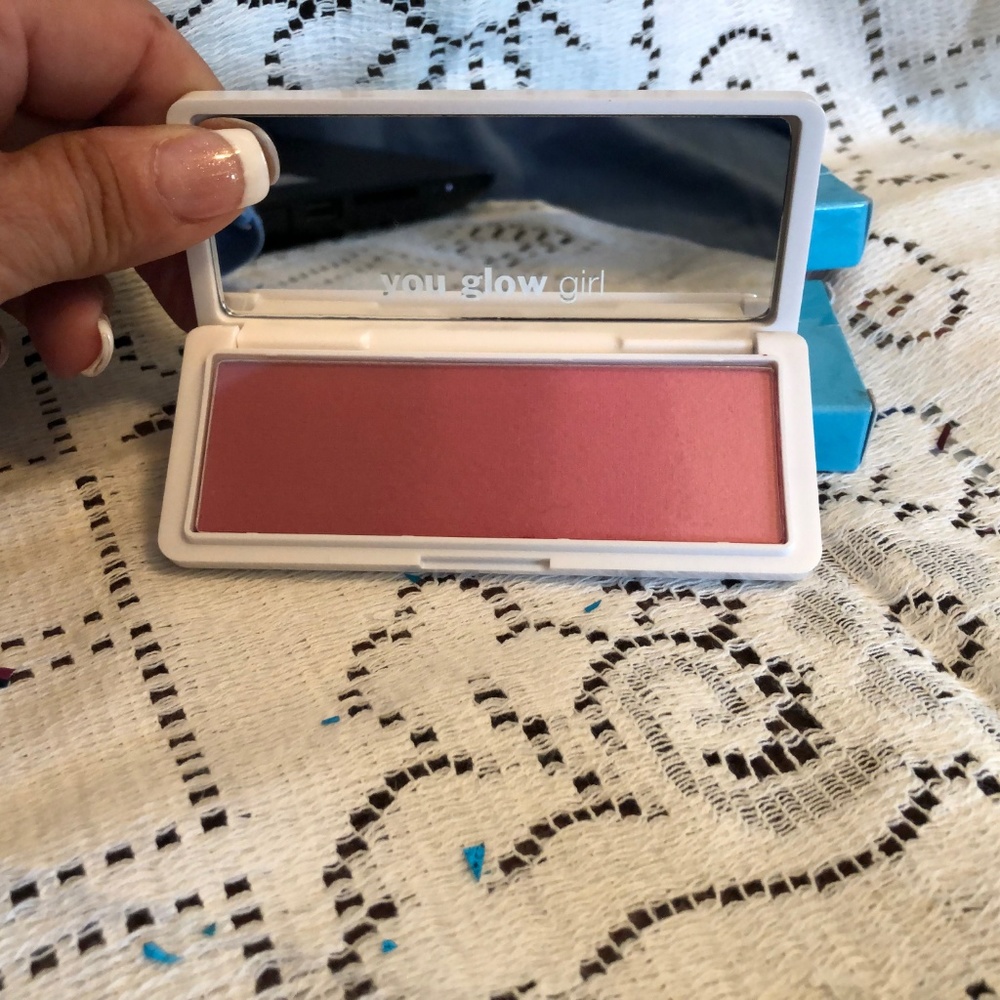 3 for $10  Bliss gradient blush Berry Parfait